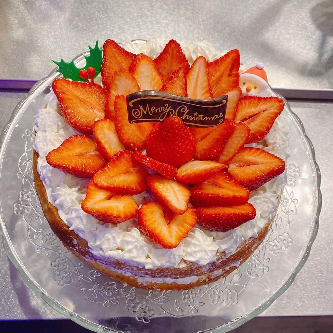 清水亮さんのインスタグラム写真 - (清水亮Instagram)「今年も清水家直伝のクリスマスケーキ作ったどー😋🎄 みんな良いクリスマスを🙏✨ My works😋 Merry X'mas🎂」12月25日 18時56分 - coldrain_rxyxo_bass
