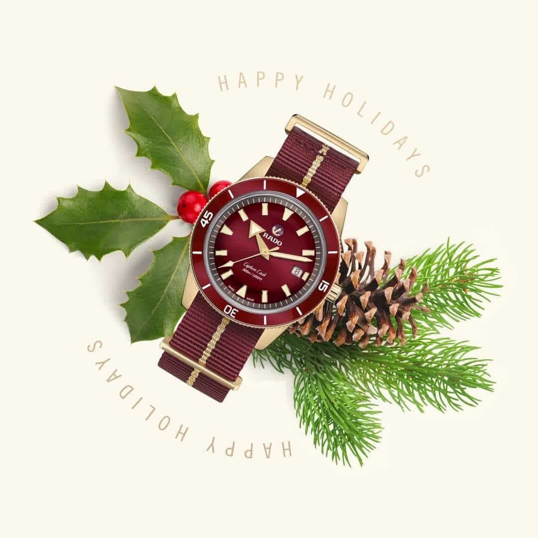 ラドーのインスタグラム：「Happy holidays to those who are celebrating today! Were there any Rado watches under your tree? #RadoCaptainCook #Feelit」