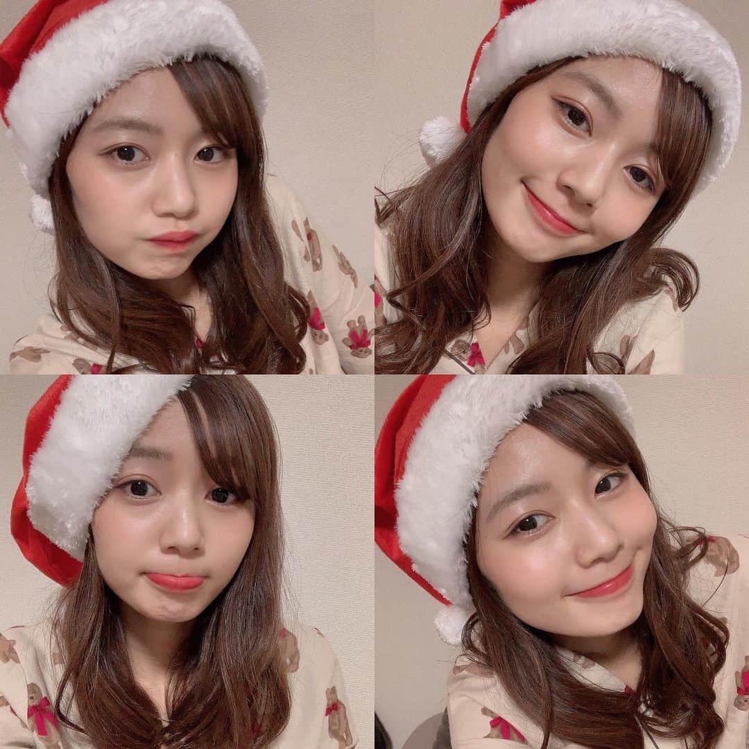 杉浦みずきのインスタグラム：「. メリークリスマス！🎄 みなさんは何して過ごしていますか？ 私のクリスマスナイトはお仕事です😂 だけどイブの昨日は親友3人でおうちでクリスマス会しました✨ 大切な人と過ごす時間はプライスレス！💎 ・ #メリクリ #クリスマス #merrychristmas  #christmas」