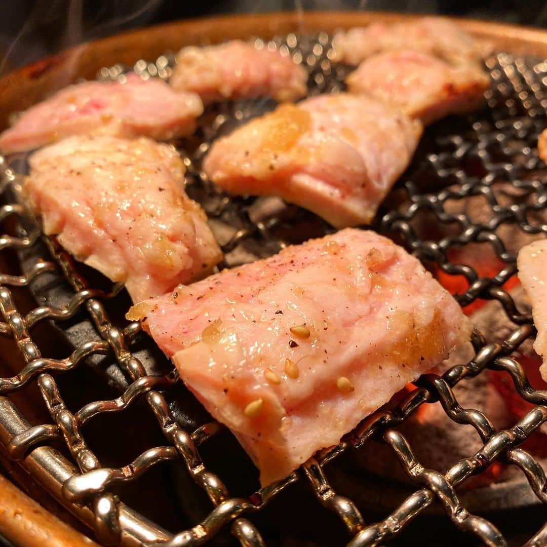 東京肉レポートのグルメインスタ