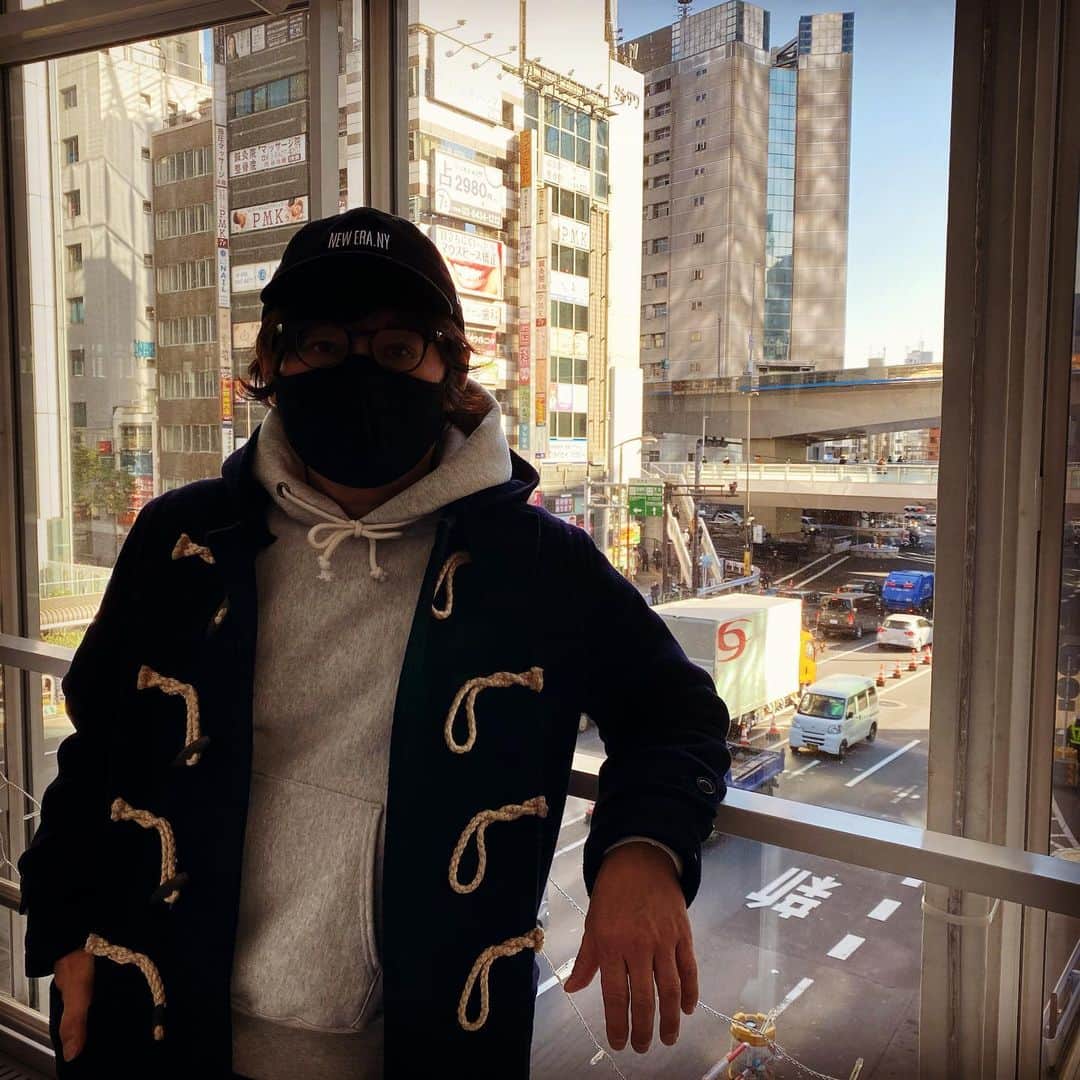浅田信一のインスタグラム：「👓😷🎄」