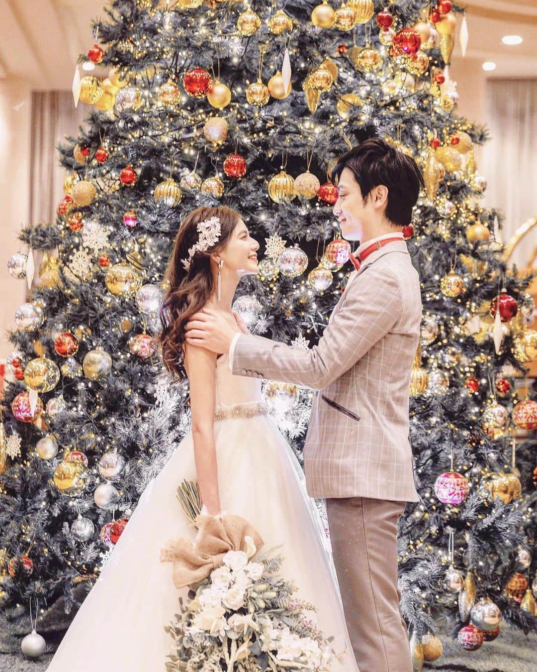 畑有里紗さんのインスタグラム写真 - (畑有里紗Instagram)「Merry Christmas🎄❤︎  昨日は手作りディナーで 今日はケンタッキー🍗 ゆっくりお家クリスマスもいいね☺️💫  #お家クリスマス# Christmas#Xmas #クリスマス#メリークリスマス #夫婦#ありーとしょーちゃん」12月25日 19時11分 - arii_m36