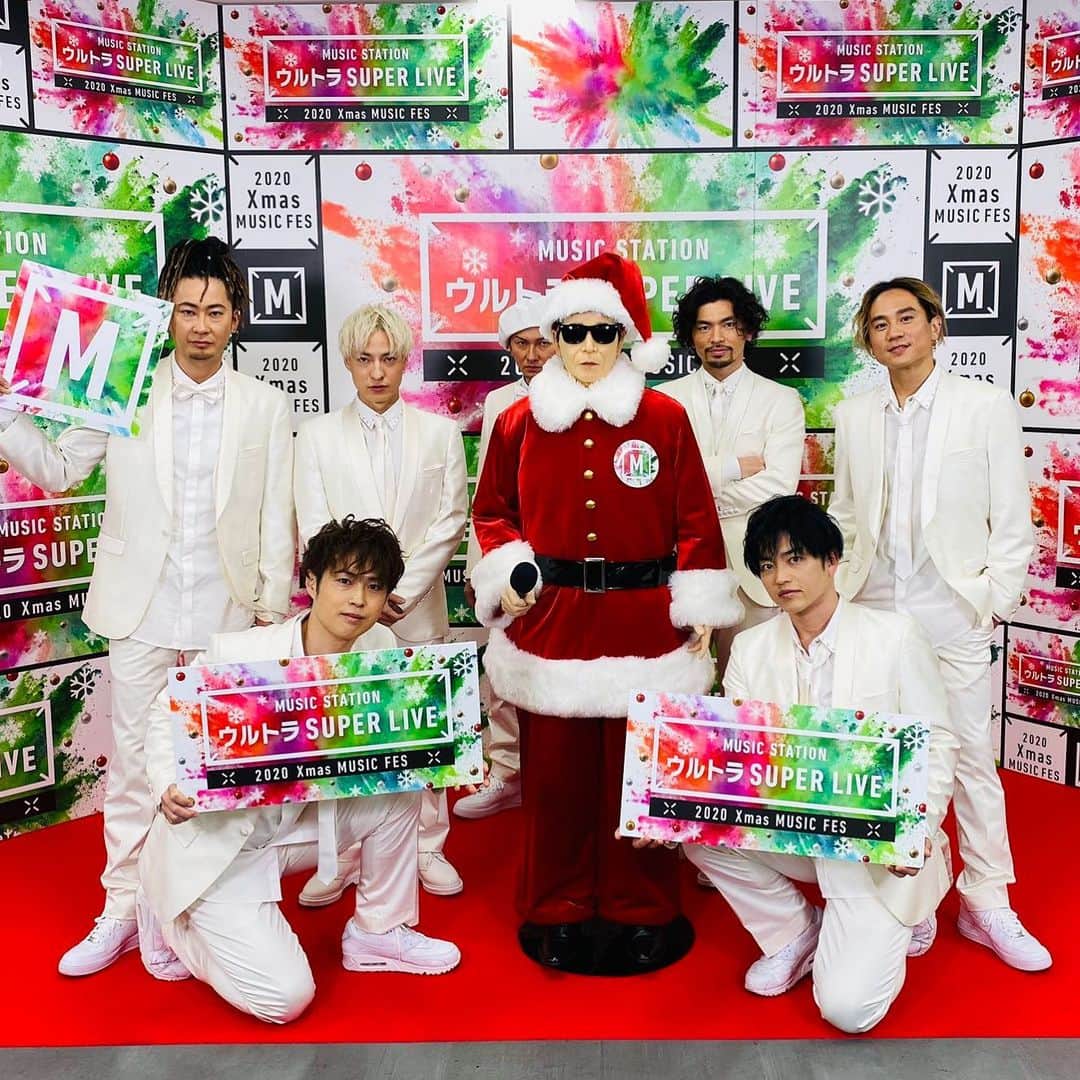 KIMI さんのインスタグラム写真 - (KIMI Instagram)「Ⓜ️USIC STATION  ウルトラSUPER LIVE 2020  今年もタモリさん、 タモサンタ様に会えました✨🎄  ありがとうございました✨🎄‼️  皆様、 ステキなクリスマスをお過ごしください ✨🎄💚 #感謝」12月25日 19時25分 - kimi_da_pump