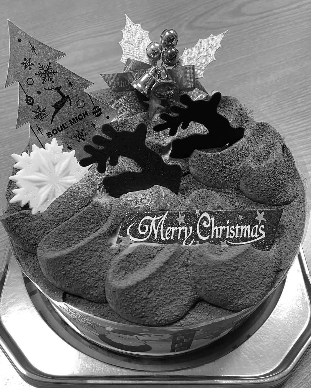 石川マリーさんのインスタグラム写真 - (石川マリーInstagram)「． ． Merry Christmas to all！ ． みんなが素敵なクリスマスを過ごせてますように…♡ ． ． ． #merrychristmas」12月25日 19時30分 - marieishikawa