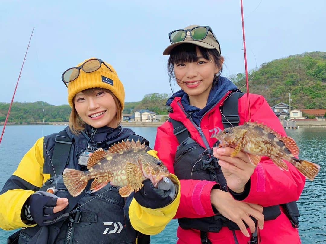 秋丸美帆さんのインスタグラム写真 - (秋丸美帆Instagram)「ほちこと対馬をランガンして、ショアから色んな魚を釣り上げました😊明日放送の『ザ・フィッシング』を是非ご覧ください🤍  #nagasaki #tsushima #tv #kyushu #fishing #lurefishing #rockfish #長崎 #対馬 #九州 #ルアーフィッシング #釣り #女子旅 #セブンハーフ」12月25日 19時40分 - mippy34