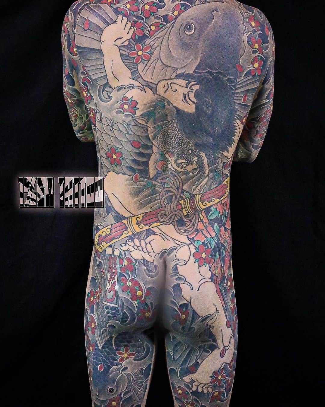 彫たつ刺青師さんのインスタグラム写真 - (彫たつ刺青師Instagram)「額追加🌊」12月25日 19時50分 - horitatsu_tattoo