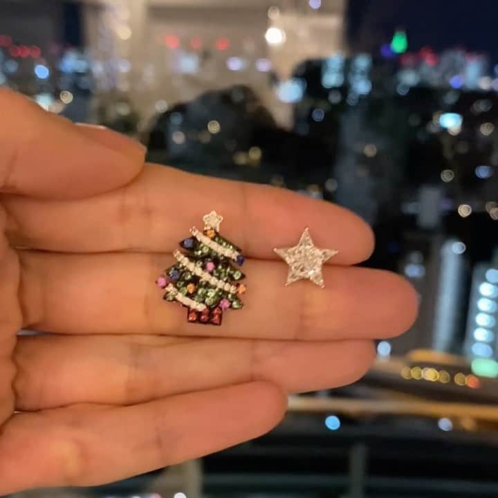 のインスタグラム：「💖 Merry Christmas 🎄⭐️ #todaysearrings」