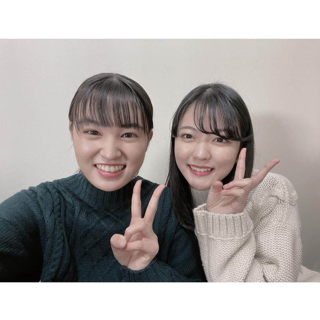 星野蒼良さんのインスタグラム写真 - (星野蒼良Instagram)「・ 昨日のばってん放送局、ありがとうございました！  OiSaクリエイターズコンペの最優秀作品の 発表をしたり、クリスマスパーティーをしたりと盛りだくさんでした🥳  最後のプレゼント交換のおかげで一年分、笑った気がします笑   2020年ばっしょーらしい締めくくりになりました！☺️  #初めて学級委員をした8月 #少し陽キャになった9月 #足がつってしまうのを事前に阻止する力を手に入れた12月 ・ #ばってん少女隊 #星野蒼良」12月25日 19時55分 - hoshino_sora_official