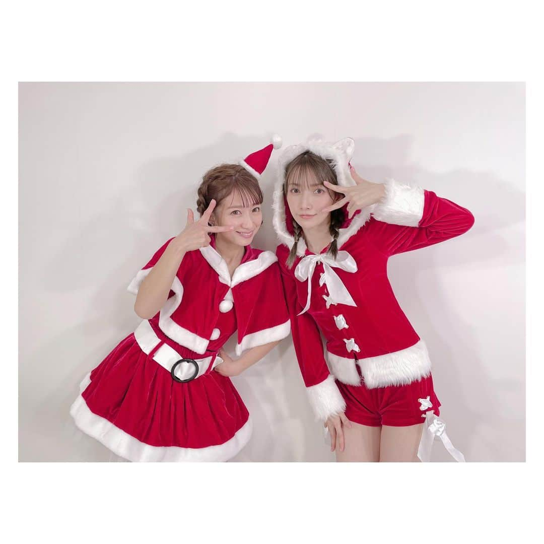 辻希美さんのインスタグラム写真 - (辻希美Instagram)「ごっちんと辻ちゃんネルにてぴったりしたい Xmas🎅🎄踊ったよ💕"  #辻ちゃんネル #クリスマス #踊ってみた #ぴったりしたいXmas #🎅💕」12月25日 19時57分 - tsujinozomi_official