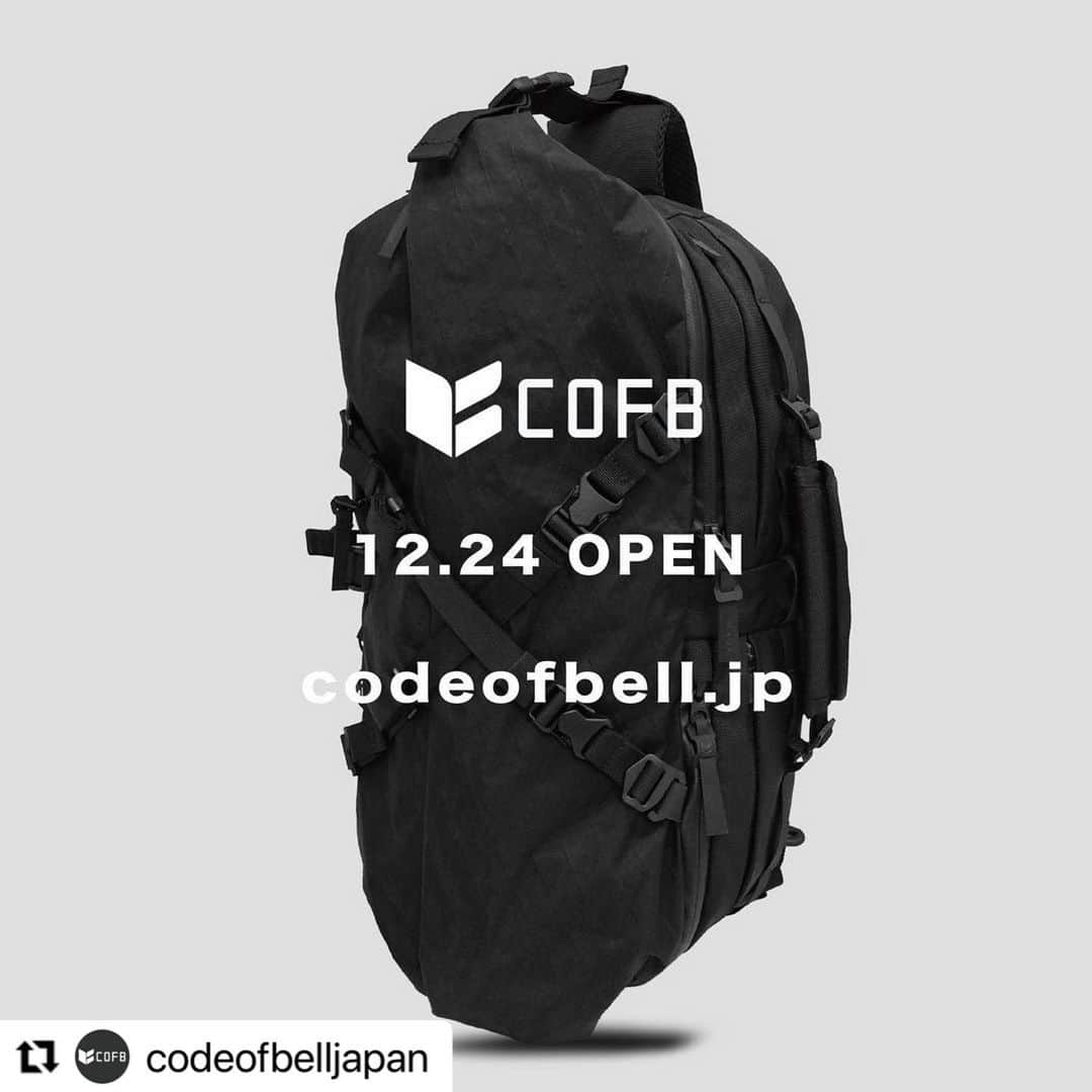 のインスタグラム：「#Repost @codeofbelljapan with @make_repost ・・・ CODE OF BELL (コード オブ ベル） JAPAN OFFICIAL WEBSITE 12月24日(木)オープンいたします。 JACK of ALL TRADESが代理店を務めるCODE OF BELLは  初の日本版オフィシャルウェブサイトがオープンいたします。  CODE OF BELL はロサンゼルスを拠点とする独立したクリエイティブなデザインチームで、多忙なライフスタイルに快適さ、効率性、喜びを加えるプロダクトをデザインしています。テクニカルなギアややアクセサリーへの情熱を持ち、最終的なゴールは、ファッションからライフスタイルまでどこでも適応性のあるディテールにこだわった最新のギアを創造することです。  プロダクトデザインと開発において30年以上の経験と専門知識を集結して新しいCarrywearラインを立ち上げ、今後も日常での新たなニーズに合うギアを探している人々のための商品を開発していきます。  いままで太平洋を越えて取り寄せをしていた日本の皆様のご要望にお応えするべく、CODE OF BELL JAPANではオンラインストアを備え、日本全国からご購入いただけます。  ウェブサイトオープン記念としてご購入頂いたお客様先着100名にオリジナルのコインケースプレゼント！ 詳しくは下記URL をご覧ください。  https://codeofbell.jp  コード オブ　ベル ジャパン  公式ウェブサイト CODE OF BELL JAPAN OFFICIAL WEBSITE < サイトURL > https://codeofbell.jp  Instagram : codeofbelljapan  < お客様お問い合わせ先 > ジャック・オブ・オール・トレーズ　プレスルーム JACK of ALL TRADES PRESSROOM TEL：03-3401-5001 URL https://jackofalltrades.jp/」