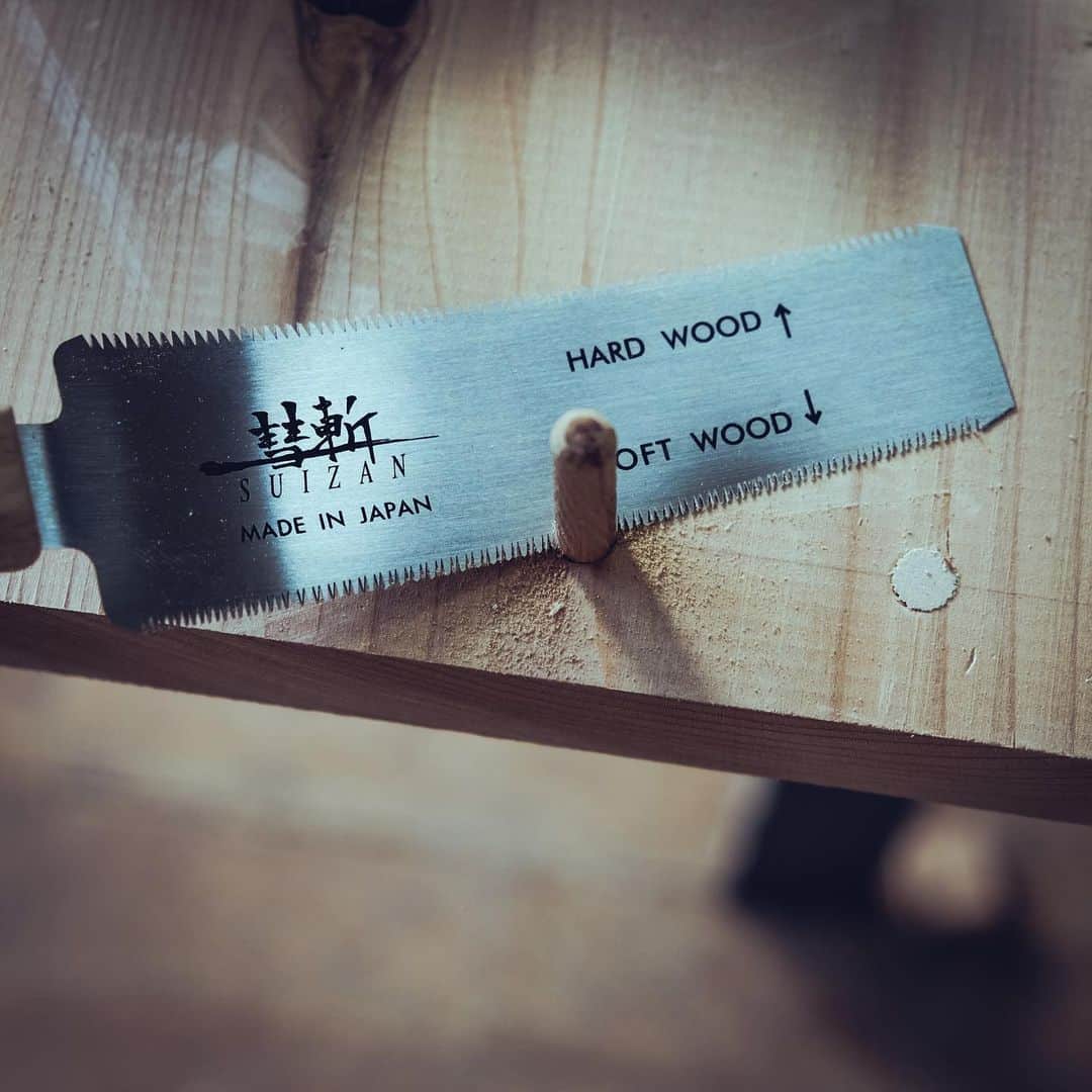 のインスタグラム：「5" Flush Cut Saw  #suizan #japanesesaw #japanesesaws #japanesetool #japanesetools #Flush Cut #japaneseplane #craftman #craftmanship  #handsaw #pullsaw #woodwork」
