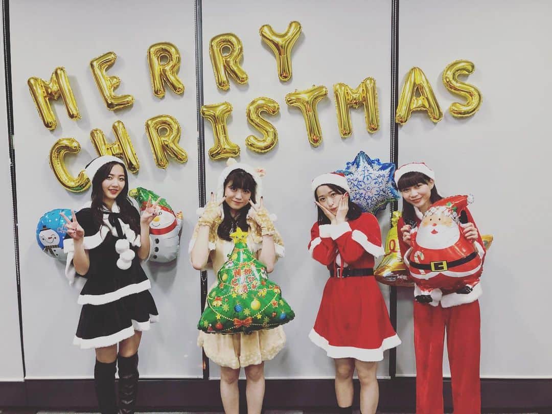 東京女子流さんのインスタグラム写真 - (東京女子流Instagram)「Happy Merry Christmas🎄 #東京女子流10周年」12月25日 11時46分 - tokyogirlsstyle