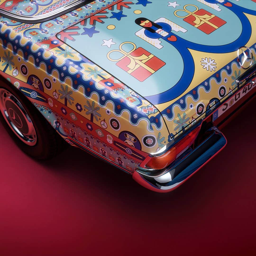 メルセデスベンツさんのインスタグラム写真 - (メルセデスベンツInstagram)「メリークリスマス！クリスマスセーターを纏った4台のクルマが出揃いました。   あなたはどのデザインがお好きですか？   #UglySweaterCars #ChristmasCars   #MercedesBenz #MercedesAMG #EQ #SwitchtoEQ #mercedesbenzjapan #MBCars  #GClass #SUV #AMGGTR #GTR #EQC #SL #Holidays #HappyHolidays  #メルセデスベンツ #メルセデス #ベンツ #メルセデスAMG #四駆  #スポーツカー #電気自動車 #クラシックカー #クリスマス #アグリーセーター」12月25日 12時00分 - mercedesbenzjapan