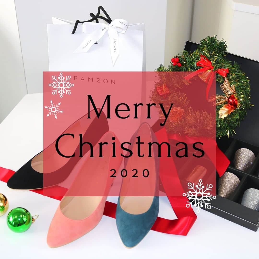 FAMZON (ファムゾン) のインスタグラム：「Merry Christmas🎄🎁 素敵なクリスマスをお過ごしください🍷 掲載商品については来月のお知らせをお楽しみに👠✨  #famzon #ファムゾン #着せ替えヒール」