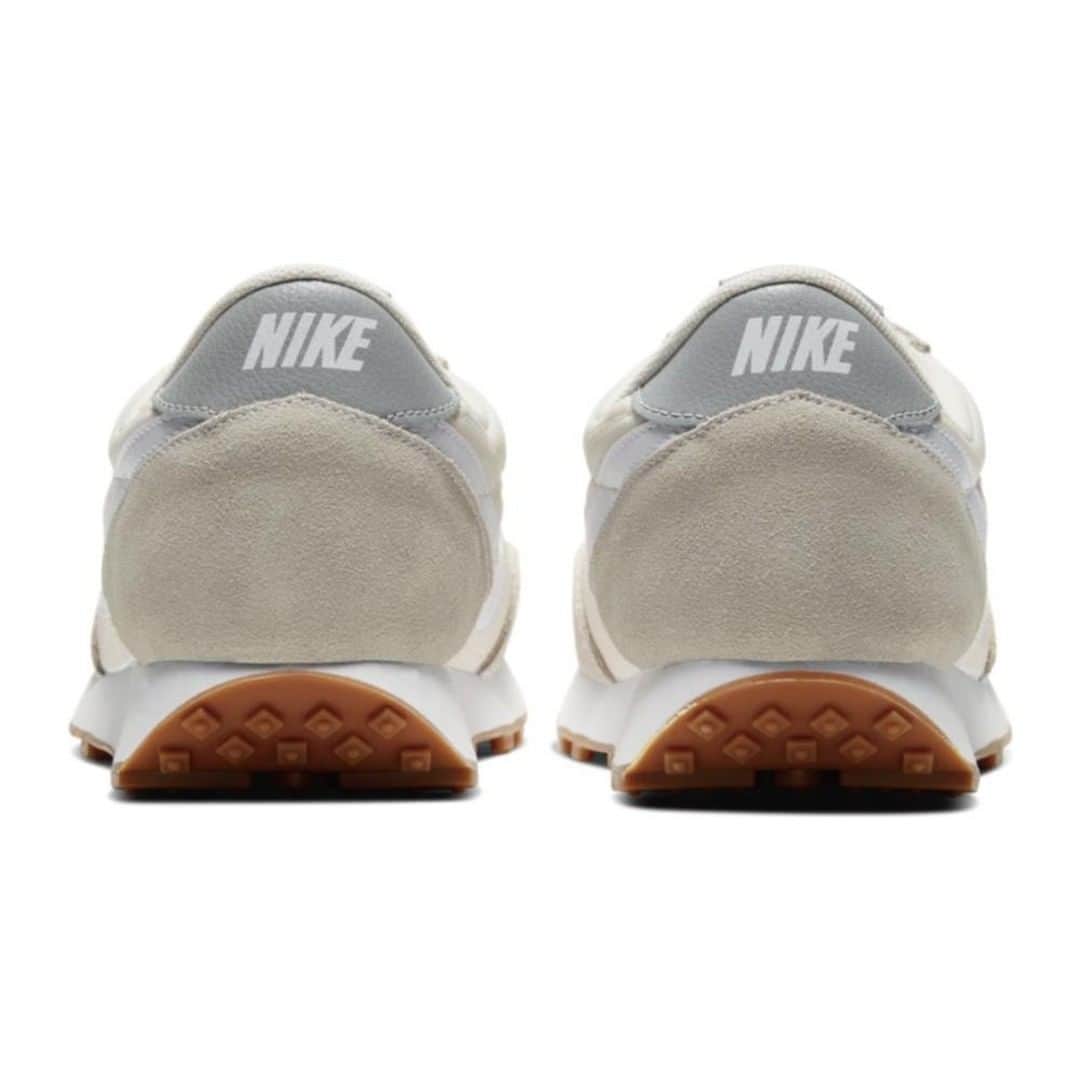ABC-MART Grand Stageさんのインスタグラム写真 - (ABC-MART Grand StageInstagram)「【NEW🙌】NIKE W NIKE DAYBREAK CK2351-101 CK2351-001 CK2351-009 ￥10,000+tax  1979年に登場したナイキ デイブレイクが登場。馴染みやすいモノトーンカラーに爽やかなサックスも展開。  #kicks #sneakerhead #sneakers #sneakeraddict #tokyo #japan #kickstagram #👟#abcmart #abcマート #ABCGS #NIKE #ナイキ #dbreak #daybreak #デイブレイク #nikewomen」12月25日 12時01分 - abcmart_grandstage
