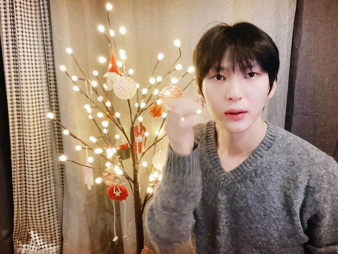 レオさんのインスタグラム写真 - (レオInstagram)「Merry christmas⭐️ 😶 오래보자 오래가자」12月25日 12時12分 - leo_jungtw