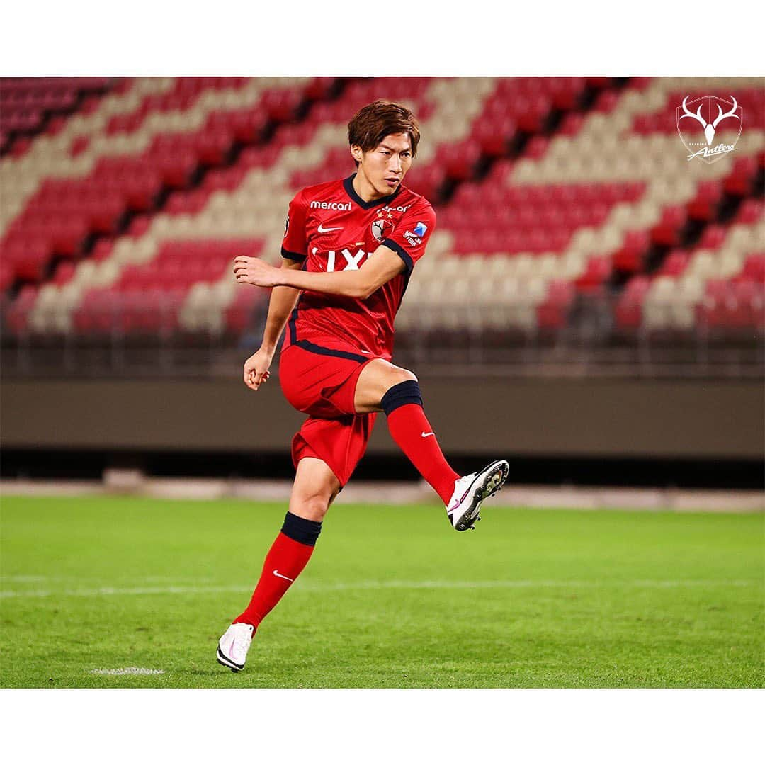 鹿島アントラーズさんのインスタグラム写真 - (鹿島アントラーズInstagram)「＼2021 Kashima Antlers Official Game Kits／  2021年新ユニフォーム、デザイン発表！  〜Soul&Innovation〜  デザインコンセプト・詳細は特設サイトで！： https://www.antlers.co.jp/lp/uniform-2021  #鹿島アントラーズ #kashimaantlers #nikefootball #uniform  #kit #soul #innovation #土居聖真 #上田綺世」12月25日 12時26分 - kashima.antlers