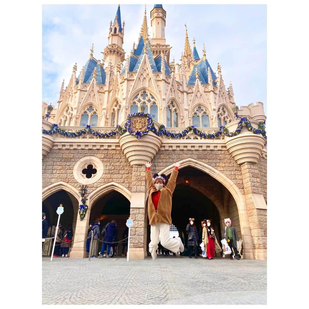 小林由佳さんのインスタグラム写真 - (小林由佳Instagram)「DECEMBER   Disney Land!!🐭♡」12月25日 12時43分 - yuca_tan