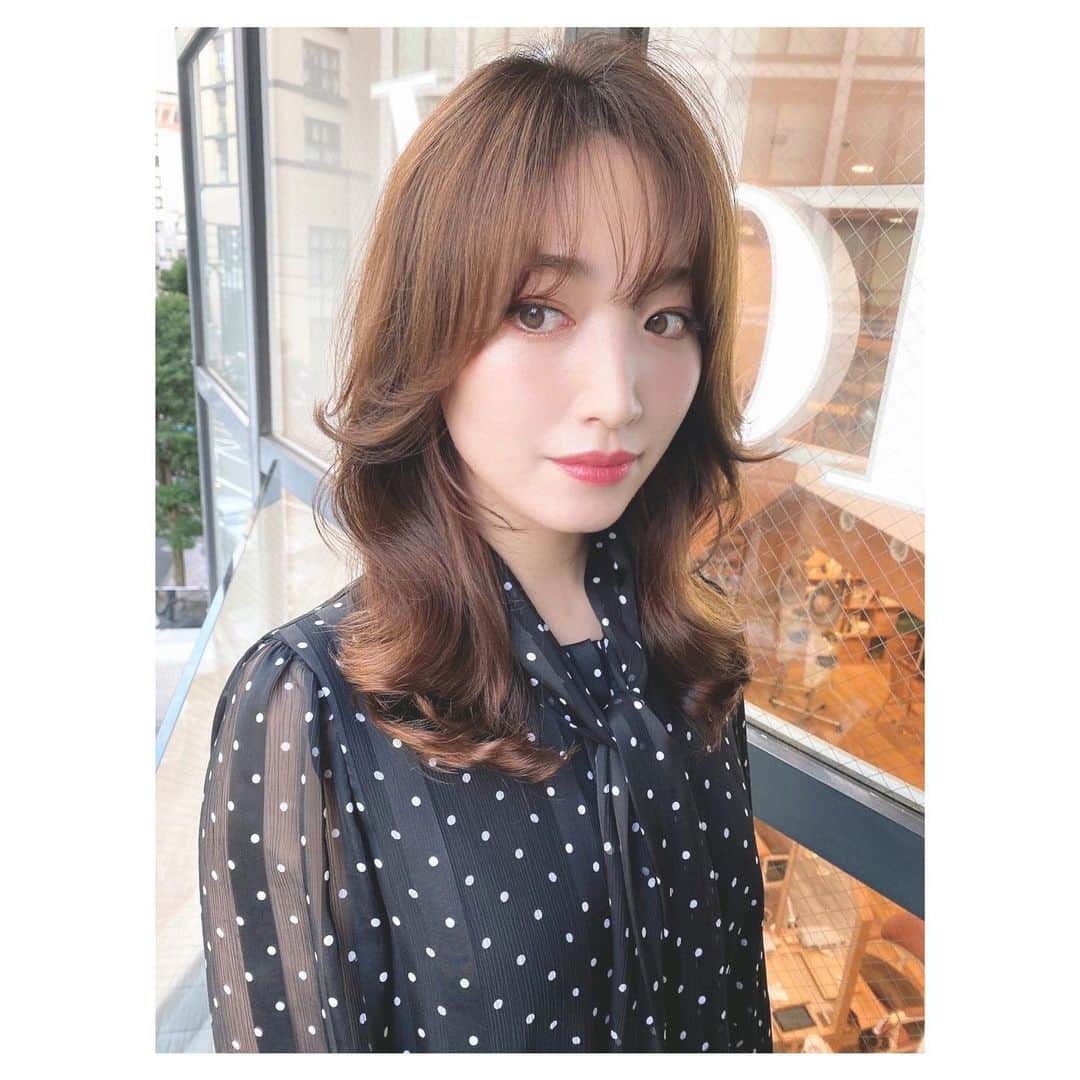 前原穂高のインスタグラム：「韓国🇰🇷ヘア✨大好評です！今年の最後にいかがですか？😊  @koyama_airi   #美容室Violet #表参道ヘアサロン #表参道美容室 #表参道美容院 #韓国パーマ #韓国ガール #ふんわりパーマ #韓国美人 #20代ヘアスタイル #韓国ヘアスタイル #韓国ヘアアレンジ #根元パーマ #韓国ヘアー #40代ヘアスタイル #30代ヘアスタイル #ヨシンモリ #韓国トレンド #韓国風 #韓国スタイル #韓国ヘア #韓国女子 #韓国メイク #韓国好き #韓国アイドル #オルチャンヘア   前原穂高店舗出勤スケジュール ㅤㅤㅤ 🗼→表参道店 ⚓️→横浜店 ☕️→名古屋店 ㅤㅤㅤ 12月25日(金)🗼 12月26日(土)🗼 12月27日(日)🗼 12月28日(月)🗼 12月30日(水)🗼 12月31日(木)🗼  2021年 1月6日(水)🗼 1月7日(木)🗼 1月8日(金)🗼 1月9日(土)🗼 1月10日(日)🗼 1月11日(月)🗼 1月14日(木)⚓️ 1月15日(金)☕️ 1月16日(土)☕️ 1月17日(日)☕️ 1月22日(金)🗼 1月23日(土)🗼 1月24日(日)🗼 1月27日(水)🗼 1月28日(木)⚓️ 1月29日(金)🗼 1月30日(土)🗼 1月31日(日)🗼」