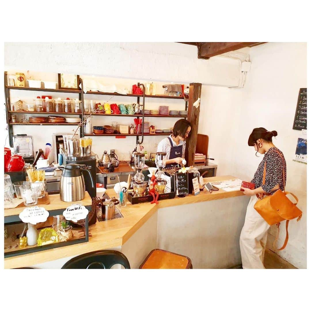 小林由佳のインスタグラム：「COFEE time☕︎ makes me healing.」