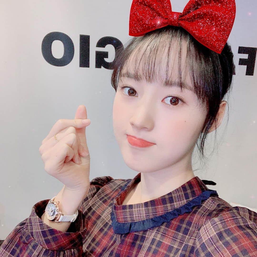 Weki Mekiさんのインスタグラム写真 - (Weki MekiInstagram)「하하하 Merry Christmas!🧑 🎄 키링들 메리크리스마스~  우리 행복하고 건강한 크리스마스 보냅시다! 안뇽🖐  #위키미키 #WekiMeki #세이 #Sei #🌱」12月25日 13時10分 - weki_meki