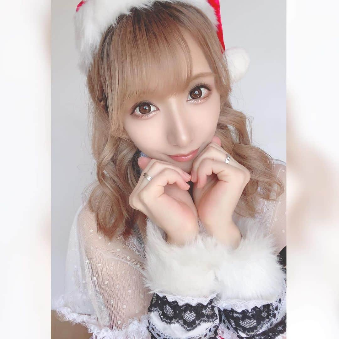 園田みおんさんのインスタグラム写真 - (園田みおんInstagram)「﻿ 🎅🏻❄🎄🎁💗﻿  ﻿ ﻿ ﻿ #merrychristmas  #merryxmas #クリスマス #メリークリスマス #メリクリ #santaclaus #サンタコス  ﻿」12月25日 13時42分 - xxai79xx