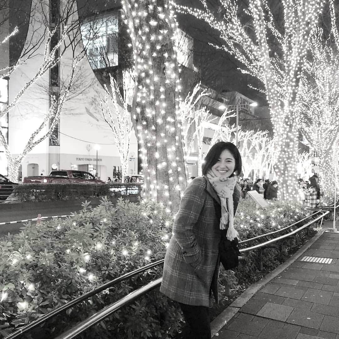 高山侑子さんのインスタグラム写真 - (高山侑子Instagram)「. MERRY CHRISTMAS🎄  写真は去年のです笑 今年は外出自粛してお家でのんびり過ごしてます👌 みなさんも良いクリスマスをお過ごしください✨  #christmas #xmas #侑子memories」12月25日 13時45分 - takayamayuko_stardust