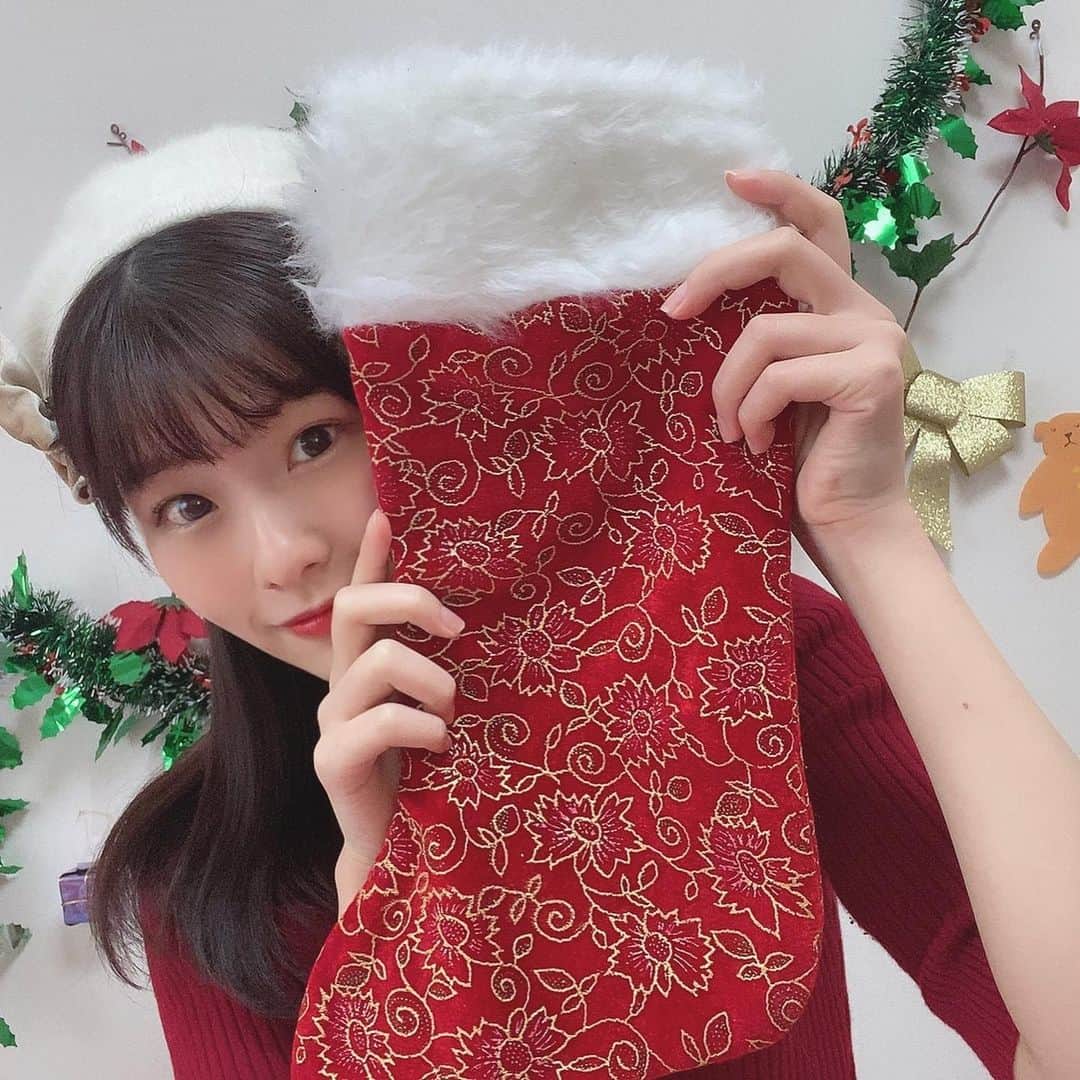 浅井七海さんのインスタグラム写真 - (浅井七海Instagram)「. Merry X'mas🎅🏻‪︎‬︎❤︎‪︎‬︎❤︎‪︎‬︎❤︎ ・ ・ #merrychristmas #メリークリスマス」12月25日 20時10分 - naamin48_