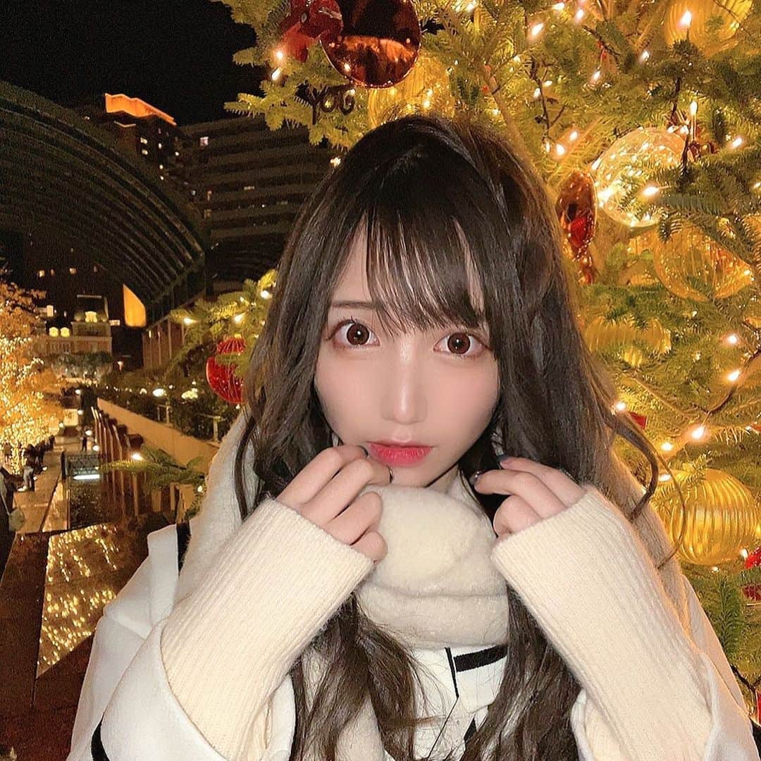 稗田智優さんのインスタグラム写真 - (稗田智優Instagram)「* ． Happy Merry christmas🎄 ． *」12月25日 20時12分 - _chiyuu_