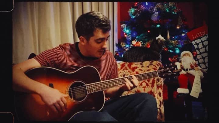 サーカ・ウェーヴスのインスタグラム：「Merry Christmas!!!」