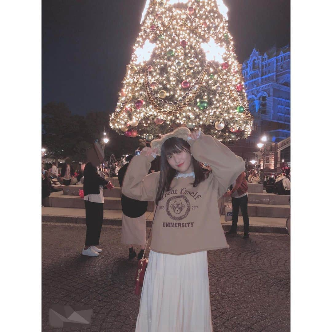 羽賀朱音さんのインスタグラム写真 - (羽賀朱音Instagram)「． ． ． メリークリスマス🎄🎁🎂 ． 今年はクリスマスっぽい写真が全然撮れなかったので…… 去年のクリスマスディズニーの写真🧸 ． ． #ねちんふぃるむ 📸写ルンです ． #film #filmphotography #フィルム #フィルムカメラ #写ルンです #film_jp #helloproject #morningmusume20 #モーニング娘20 #羽賀朱音 #merrychristmas #disneysea #クリスマス #クリスマスディズニー #2019 #過去pic #ってやつ #笑」12月25日 14時57分 - akane__haga.official