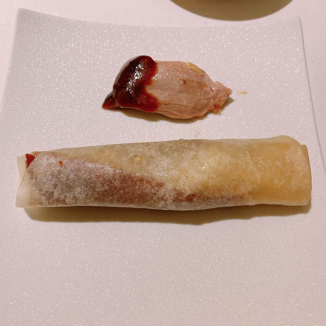 東森美和さんのインスタグラム写真 - (東森美和Instagram)「今週は今年も恒例の上海蟹🦀 美味しかったぁ💓全部写真撮るの忘れてしもーた。😂 来年も楽しみにしてます。  #上海蟹 #中国飯店 #冬の恒例 #ごちそうさまでした」12月25日 15時19分 - higashimorimiwa