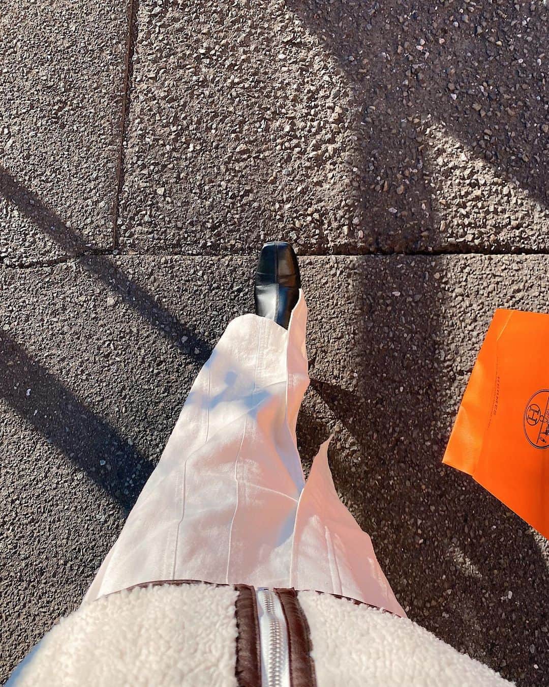 磯俣愛さんのインスタグラム写真 - (磯俣愛Instagram)「陽の差し込むときがすこ」12月25日 15時14分 - ai_isomata