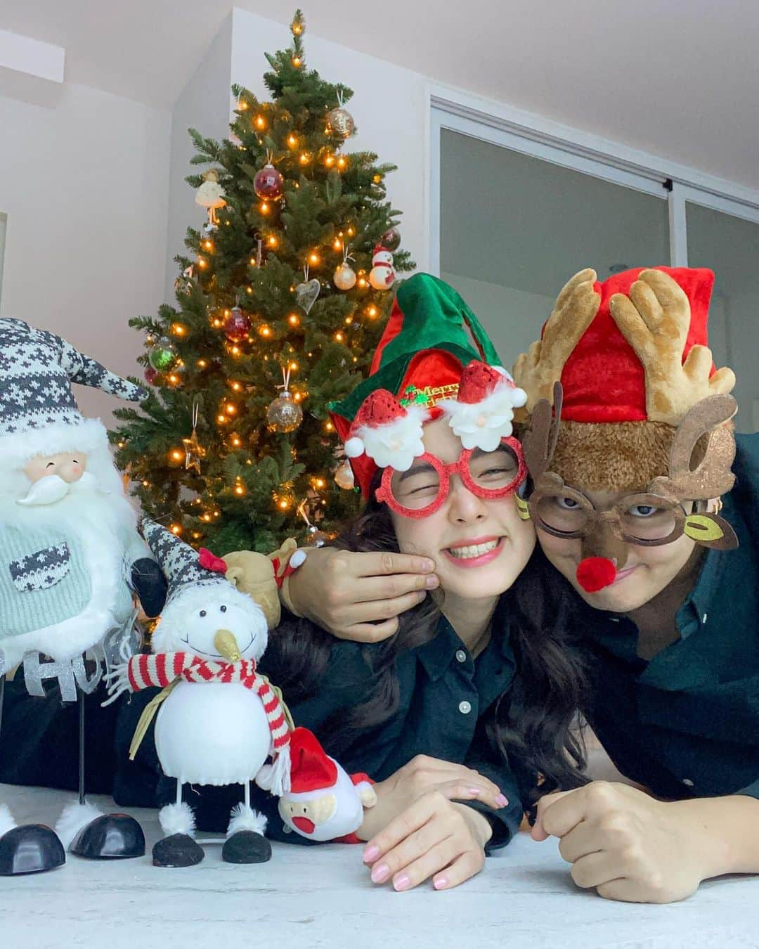 GYEON SEOさんのインスタグラム写真 - (GYEON SEOInstagram)「_* Merry Christmas 🎄  . . #hunzgmemo」12月25日 15時36分 - queengyeon