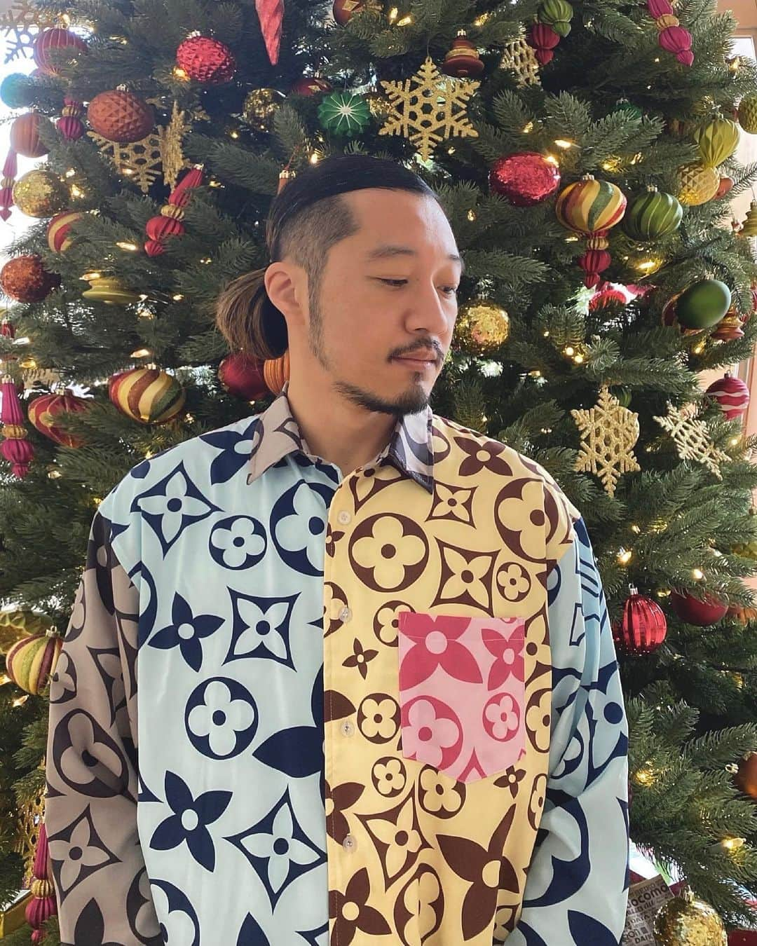 KENTOのインスタグラム：「𝐌𝐄𝐑𝐑𝐘 𝐂𝐇𝐑𝐈𝐒𝐓𝐌𝐀𝐒🎄」