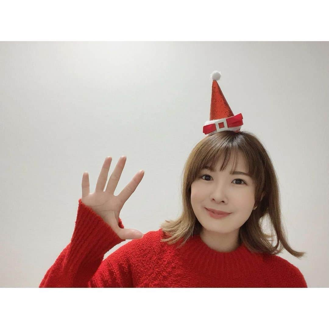 福咲れんのインスタグラム：「Merry Xmas🎄 我が家でパーティーしたよ🎁  起きたらコンロがこんなことになってた。 何が起きたんだろ？ 誰も覚えてない…それが一番怖い🤣  #merrychristmas  #クリぼっち回避」