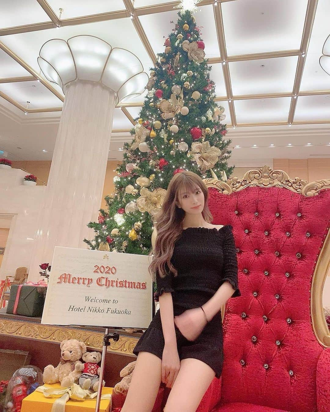 神崎紗衣さんのインスタグラム写真 - (神崎紗衣Instagram)「Merry Christmas🎅🏻  クリスマスプレゼントは、 おもちゃ屋さん好きすぎて自分でレジまで持って行って買ってもらう現実派でした笑  #めりくり」12月25日 16時19分 - kanzaki_sae