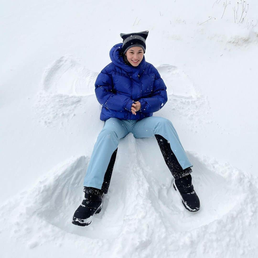 水原希子 さんのインスタグラム写真 - (水原希子 Instagram)「As long as you love me so let it snow let it snow let it snow!!⛄️❄️💗」12月25日 16時36分 - i_am_kiko