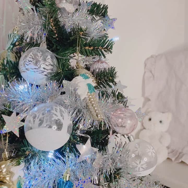 本田みくのインスタグラム：「˗ˏˋ Merry Xmas ˎˊ˗                         #merrychristmas  #xmas  #イルミネーション #illumination  #christmas #christmastree  #インテリア #お家クリスマス」