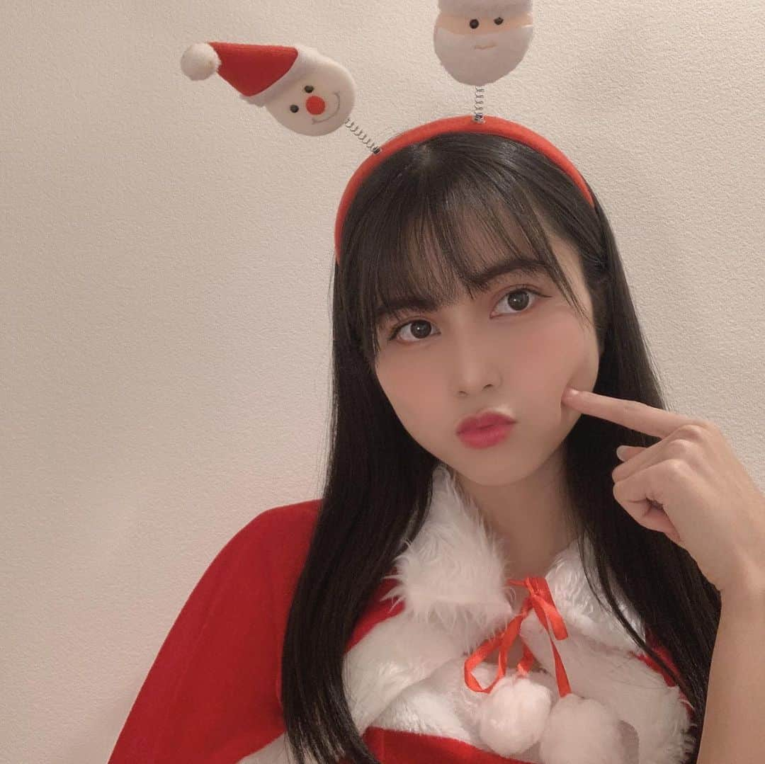 清水梨央さんのインスタグラム写真 - (清水梨央Instagram)「☺︎﻿ メールクリスマス🎄﻿ ﻿ #오오티디#옷스타그램#셀카#셀카그램#셀카스타그램」12月25日 17時10分 - rio_shimizu