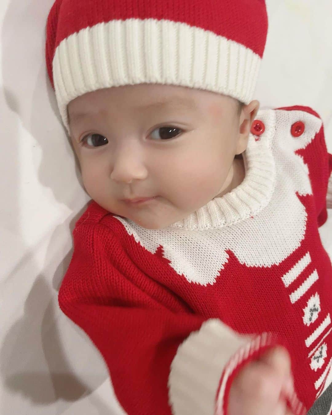 川崎希さんのインスタグラム写真 - (川崎希Instagram)「Merry Christmas🌟🌟🌟  #babysanta #merrychristmas」12月25日 17時41分 - kawasakinozomi