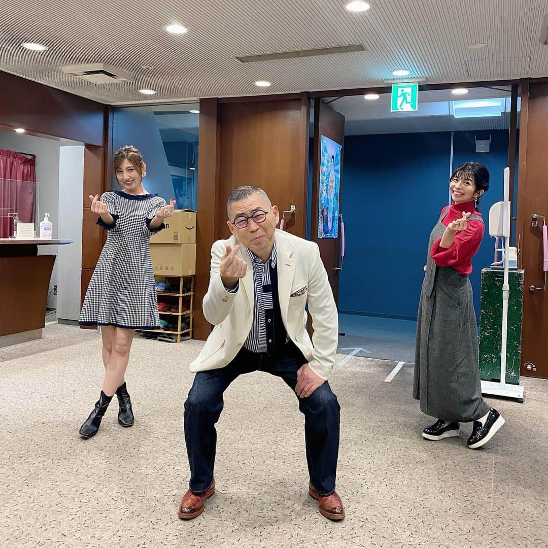 熊田曜子さんのインスタグラム写真 - (熊田曜子Instagram)「明日のお昼12時15分から NHK「生活笑百科」に出演させてもらうよ📺 南光さんと「愛の不時着」の話で盛り上がったし 佳奈さんとは子育てトークで盛り上がったし 楽しかった〜💓 2021年1月5日　お昼11時5分から再放送もあるよ📺  #NHK #生活笑百科　#法律　#バラエティ　#相談　#tv #guest」12月25日 17時56分 - kumadayoko