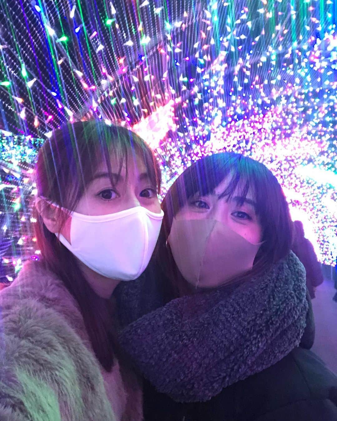 小坂温子さんのインスタグラム写真 - (小坂温子Instagram)「💖💖💖 #メリークリスマス  #イルミネーション」12月25日 17時57分 - kosaka_atsuko