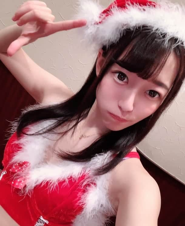 カプセルエージェンシーさんのインスタグラム写真 - (カプセルエージェンシーInstagram)「🎄⛄Merry X'mas🎅⛄🎁 本日はクリスマス🎵  🎅 #大川月乃 (@tsukinookawa ) サンタVer つっきーサンタをクリスマスプレゼント❤️ #TsukinoOkawa #okawatsukino  #cute #kawaii #かわいい #サンタコス #merrychristmas #coser #cosplay #コスプレ #JAPAN #Japanese #japaneselady #japanesegirl #japanesewoman #asiangirls」12月25日 18時05分 - capsuleagency_official