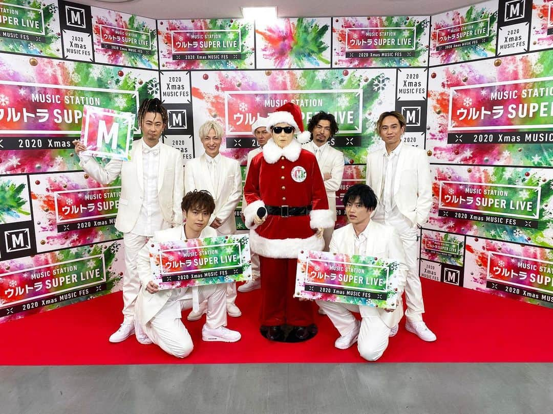 DAICHI のインスタグラム：「MステウルトラSUPERLIVE ありがとうございました✨❤️ 今日もお仕事が出来て 最高なクリスマスになりまりました✨🎄✌️ Merry Xmas🎅 #DAPUMP #Fantasista #Mステ #ウルトラSUPERLIVE」