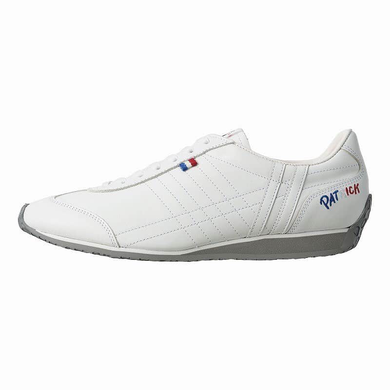 パトリックラボさんのインスタグラム写真 - (パトリックラボInstagram)「𝐓𝐑𝐈𝐂𝐎𝐌𝐈𝐑_𝐖𝐇𝐓 トリコミール  ホワイト&トリコロールをテーマとした〈PAMIR（パミール）〉です。 踵の外側に、トリコロールの〈PATRICK〉ロゴが刺繍されてます。  #patrick_labo #patrickshoes #sneaker #sneakers #shoes #kicks #靴 #instashoes #instakicks #sneakerhead #sneakerheads #nicekicks #sneakerfreak #kickstagram #shoestagram #patrickshoes #パトリック #パトリックスニーカー #madeinjapan #french #patrickpeople #patrick #新作情報 #大人スニーカー #ドライビングシューズ」12月25日 18時00分 - patrick_jpn
