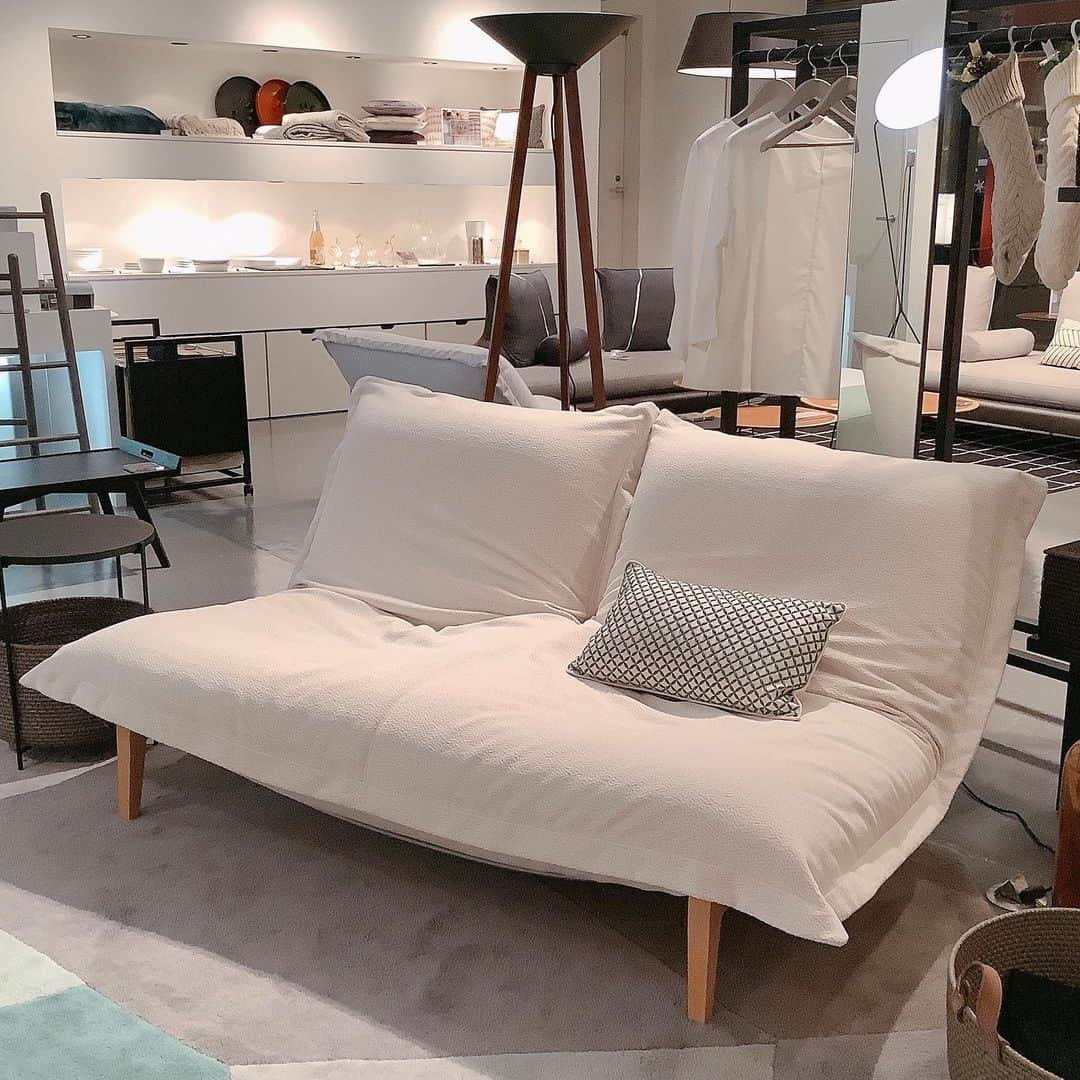 ligne roset shopのインスタグラム