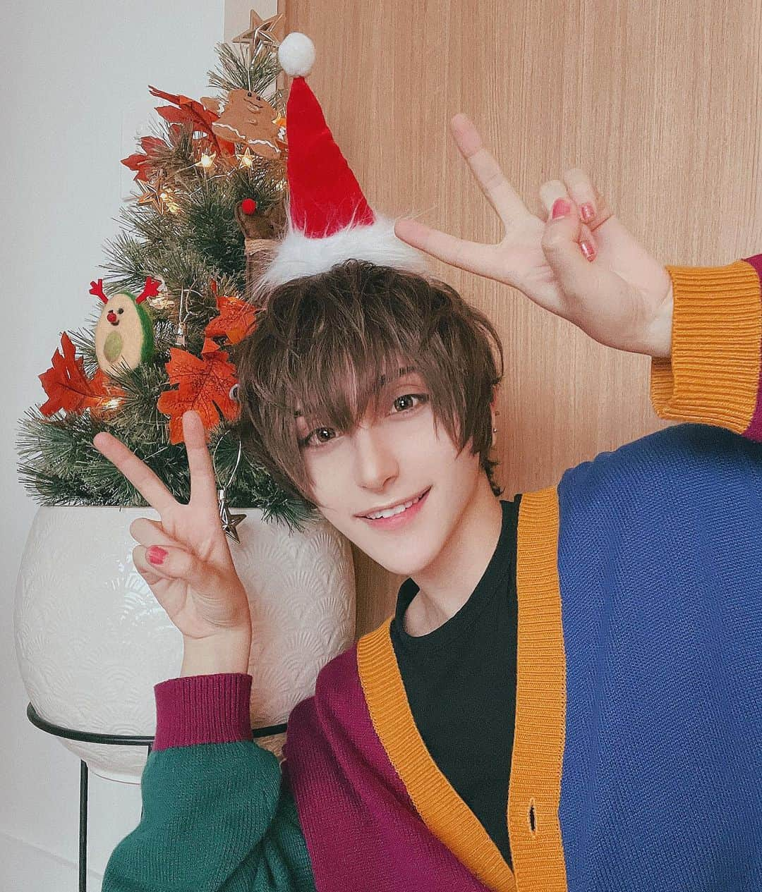 ナイトさんのインスタグラム写真 - (ナイトInstagram)「Merry Christmas and Happy Holidays! 🎄」12月25日 18時09分 - knitecoser