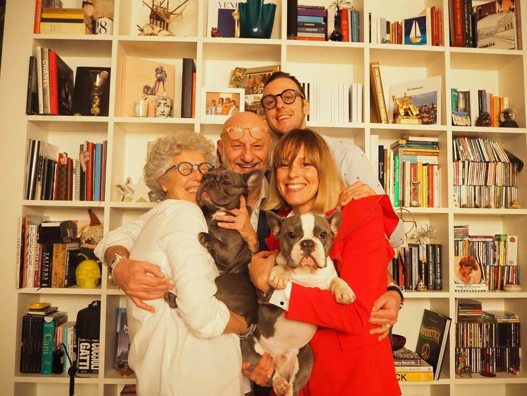 フェデリカ・ペレグリニさんのインスタグラム写真 - (フェデリカ・ペレグリニInstagram)「Dove c’è Amore c’è Natale 🎄🎁🎉🧸🎈🏡🍾🥂☃️🎄 Buon Natale a tuttiiiiii♥️♥️」12月25日 18時17分 - kikkafede88