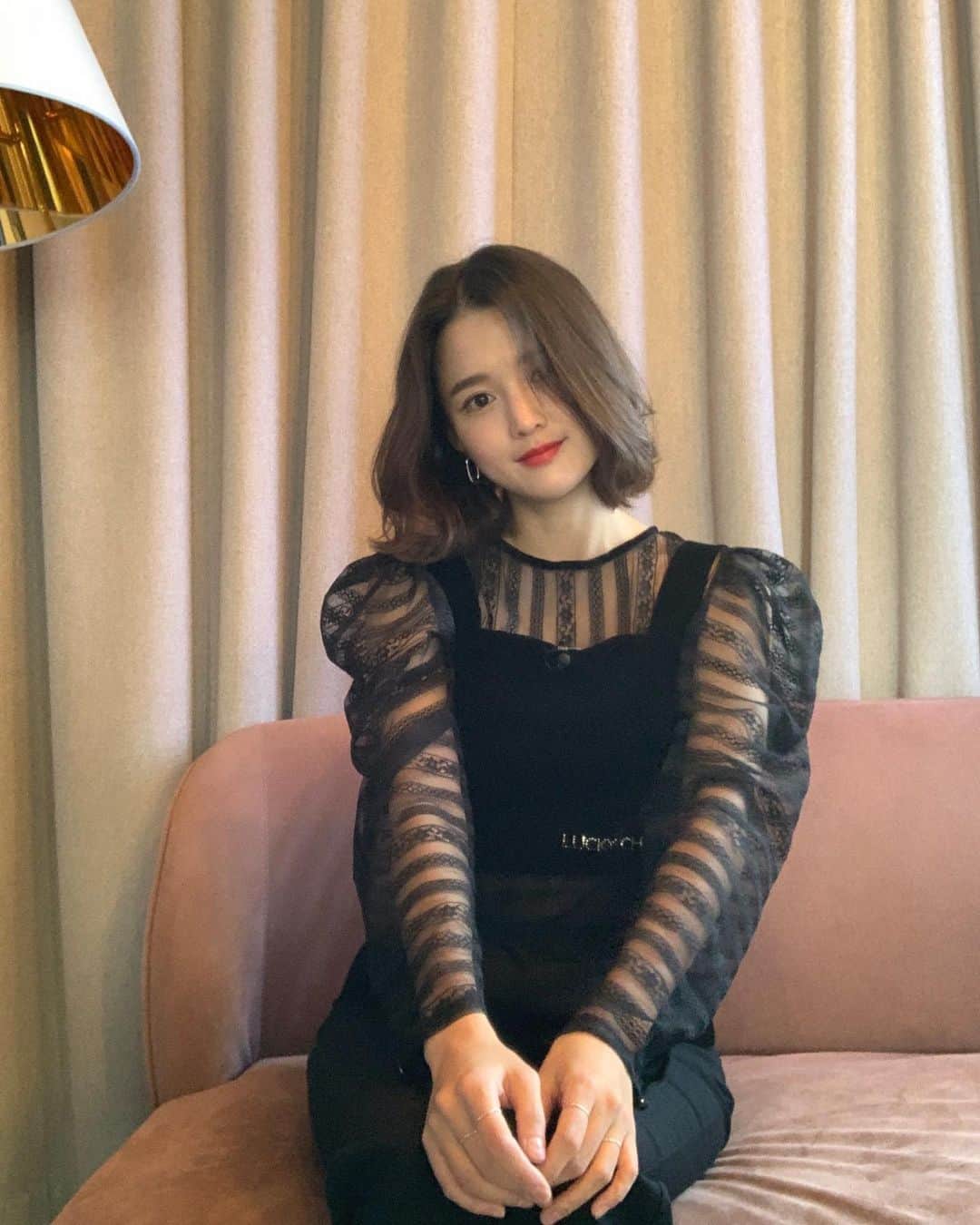 ナム・ボラのインスタグラム：「♥️」